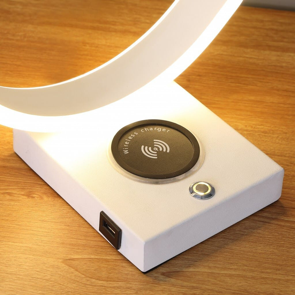 Lámpara LED de Mesa Blanca con USB y Cargador Inalámbrico – 35 cm