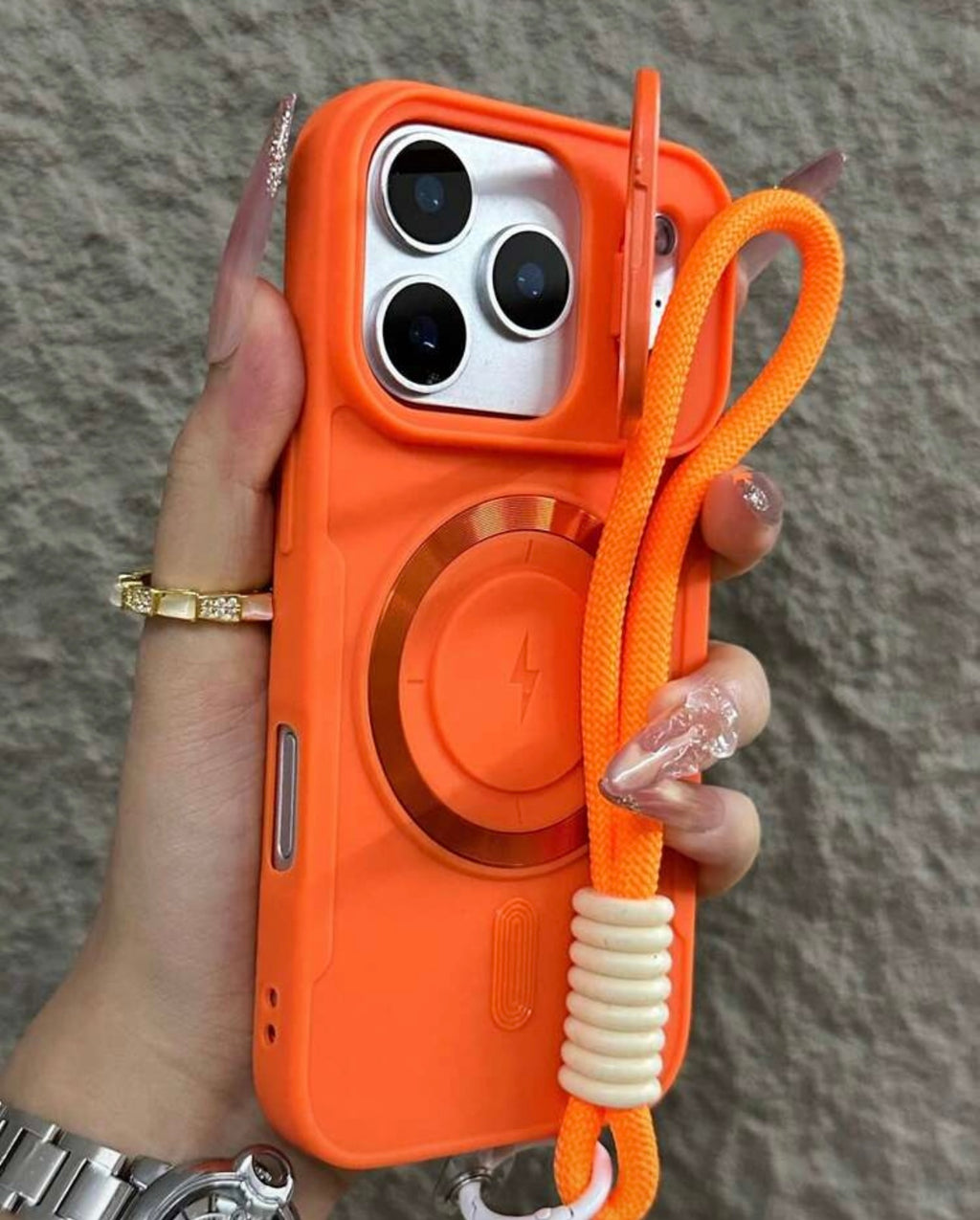Funda naranja de silicona magnética para iPhone con cordón y protector de cámara